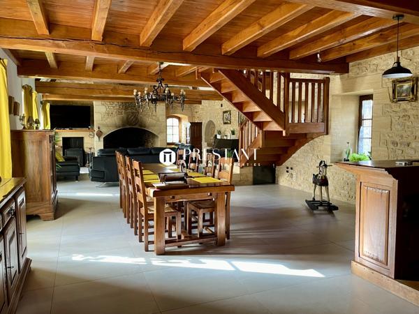 Belle longère sur 2 hectares en plein Périgord noir., LE BUGUE