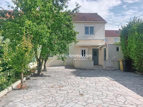 Vente                                                      Maison
                        
                     5 pièces                      74 m2                     à Limeil-Brévannes