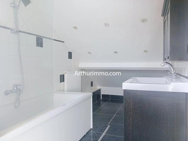 Vente                                                      Maison
                        
                     5 pièces                      74 m2                     à Limeil-Brévannes
