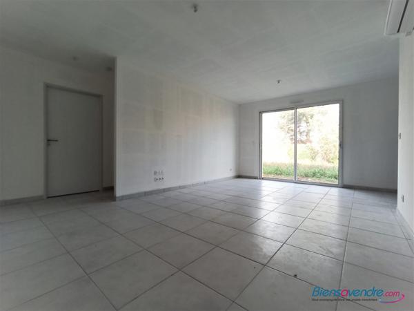 Maison Plain-Pied (2 Chambres) + Garage