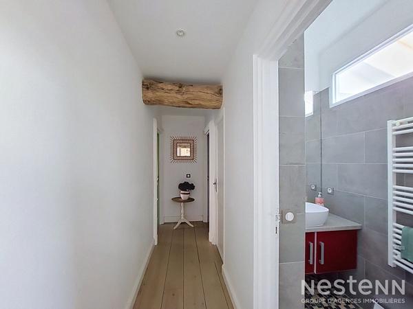 Location maison en pierre de 113 m² à Saint-Mézard avec 3 chambres, bureau et vaste pièce de vie