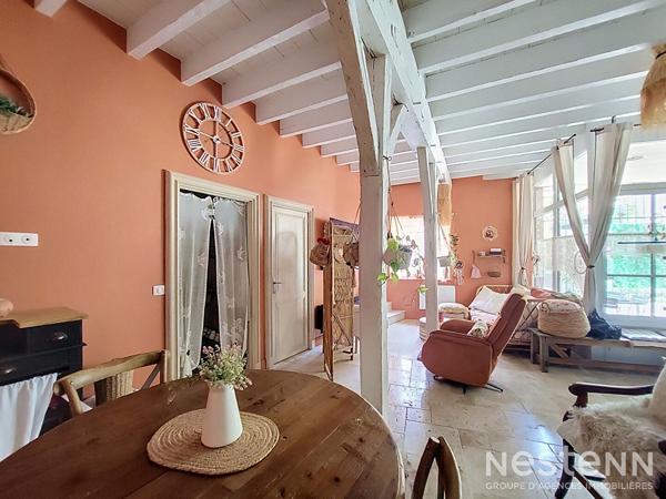 Location maison en pierre de 113 m² à Saint-Mézard avec 3 chambres, bureau et vaste pièce de vie