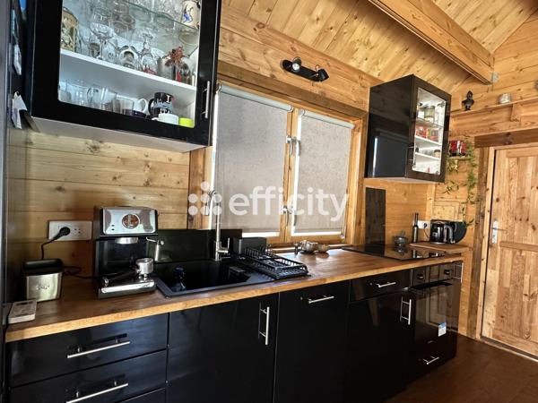 Maison
         5 pièces
        - 121 m² Exclusivité 580 000 € *