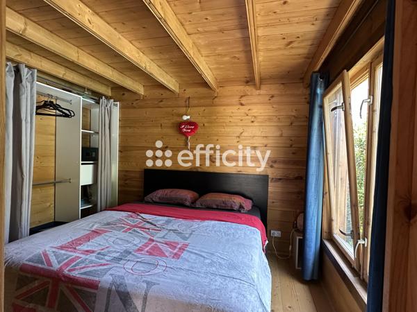 Maison
         5 pièces
        - 121 m² Exclusivité 580 000 € *