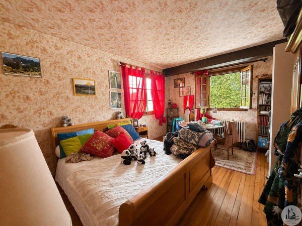 Périgourdine, au calme, 6 chambres, piscine,puits.