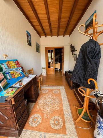 Périgourdine, au calme, 6 chambres, piscine,puits.