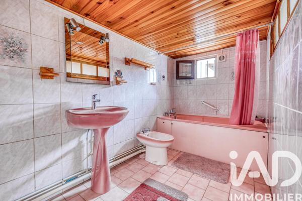 Maison à vendre 5 pièces 87,37 m² Saint-Denis
