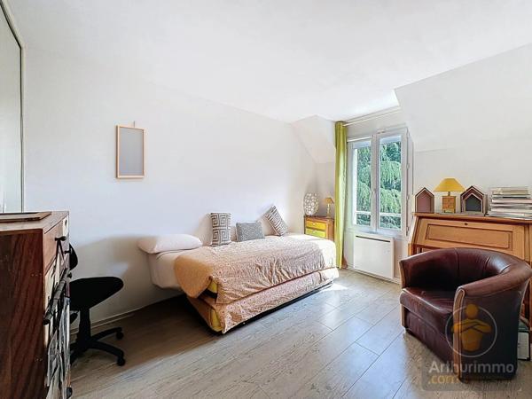 Vente Maison 7 pièces 175 m2 à Marolles-en-Brie