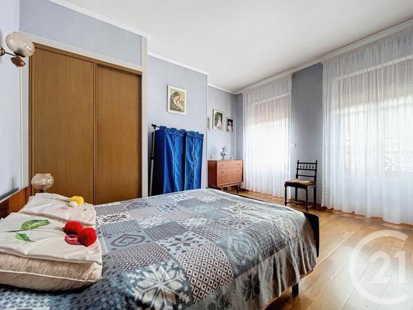 Maison à vendre  7 pièces - 177,21 m2 VILLENEUVE LA GUYARD - 89