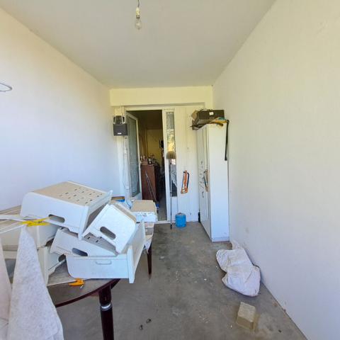 A VENDRE LAROQUE D'OLMES IMMEUBLE AVEC DEUX APPARTEMENTS ET JARDIN