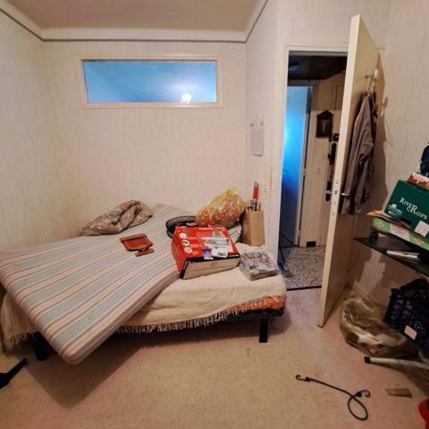A VENDRE LAROQUE D'OLMES IMMEUBLE AVEC DEUX APPARTEMENTS ET JARDIN