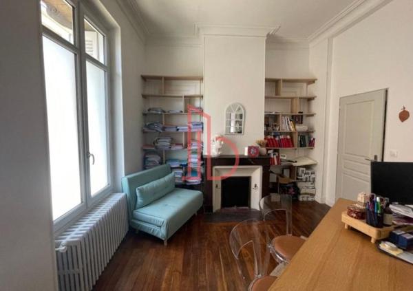 Bureau de 50 m² à louer à Bordeaux Jardin Public Quinconces
