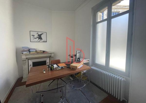 Bureau de 50 m² à louer à Bordeaux Jardin Public Quinconces