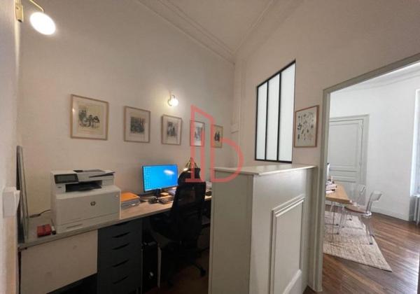 Bureau de 50 m² à louer à Bordeaux Jardin Public Quinconces