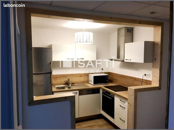 Appartement au rez de chaussée avec de beaux volumes !