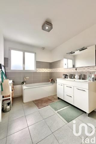 Maison à vendre 5 pièces 135 m² Parempuyre