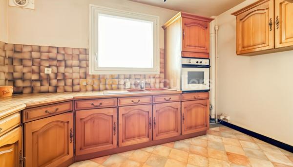 Vente
                Appartement60 m² - 3 Pièces -
                    CHOISY LE ROI (94600)