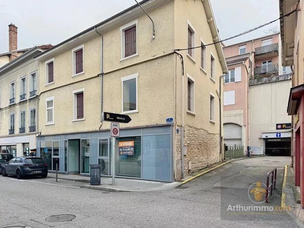Vente Local commercial 9 pièces 331 m2 à Bourgoin-Jallieu