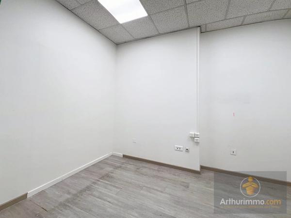 Vente Local commercial 9 pièces 331 m2 à Bourgoin-Jallieu