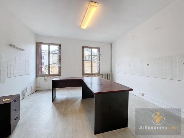 Vente Local commercial 9 pièces 331 m2 à Bourgoin-Jallieu