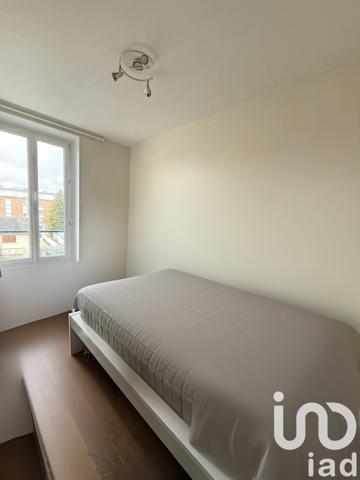 Appartement 3 pièces de 37 m² à Corbeil-Essonnes (91100)