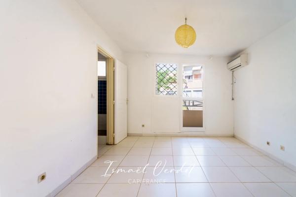 À vendre : Appartement T4 avec terrain de 260 m² – Le Gosier (971)
