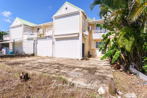 À vendre : Appartement T4 avec terrain de 260 m² – Le Gosier (971)