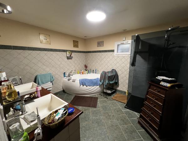 LONGERE de 150m² habitables en PLAIN-PIED