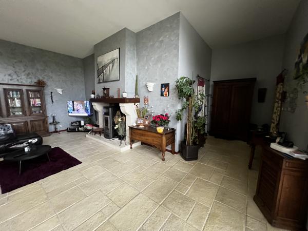 LONGERE de 150m² habitables en PLAIN-PIED