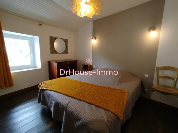 Immeuble à vendre 7 pièces de 180 m²
