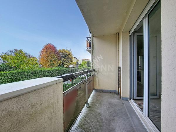 Nantes Nord - Grand Val : En Vente ! Appartement T3 rdc surlevé, proche toutes commodiftés, 2 chambres, parking s/sol et balcon.