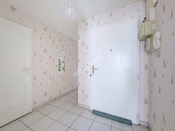 Nantes Nord - Grand Val : En Vente ! Appartement T3 rdc surlevé, proche toutes commodiftés, 2 chambres, parking s/sol et balcon.