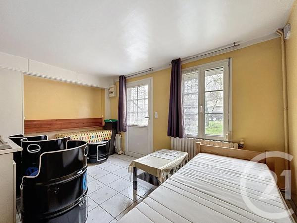 Maison à vendre  6 pièces - 178,77 m 2   SOTTEVILLE LES ROUEN  - 76