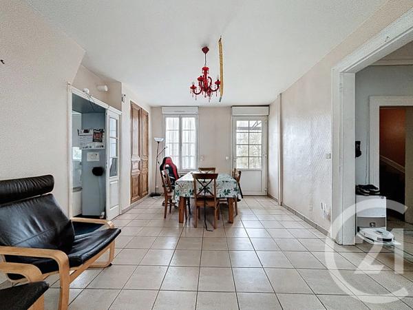 Maison à vendre  6 pièces - 178,77 m 2   SOTTEVILLE LES ROUEN  - 76