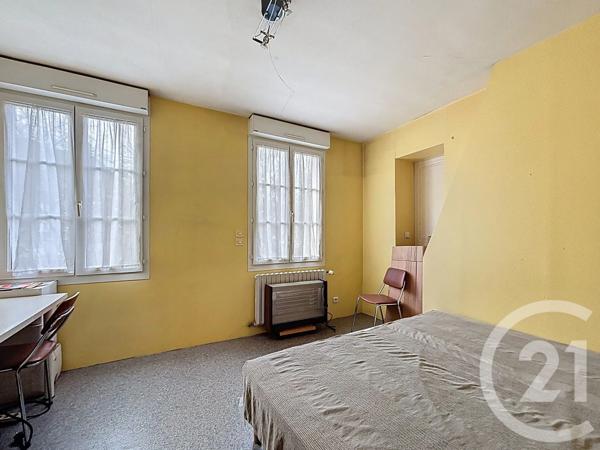 Maison à vendre  6 pièces - 178,77 m 2   SOTTEVILLE LES ROUEN  - 76