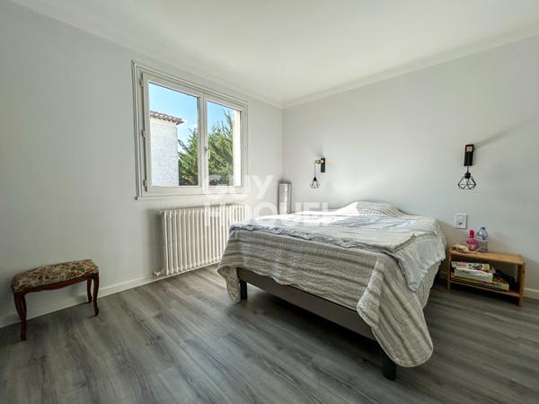 Maison de plain pied proche centre ville l'Isle sur la SOrgue