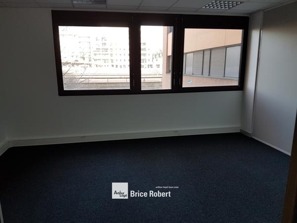 Bureaux à louer Lyon Part-Dieu surfaces modulables proche gare SNCF