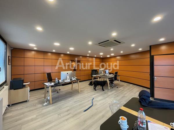 Immeuble Guilaur - Bureaux à louer à Capinghem - Espaces modernes avec parkings et terrasses, aux portes de Lille