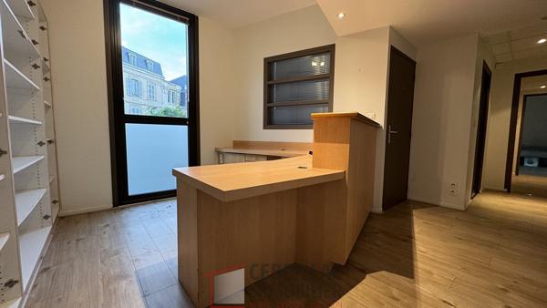 Bureau centre ville de Vichy 140m2 avec parking