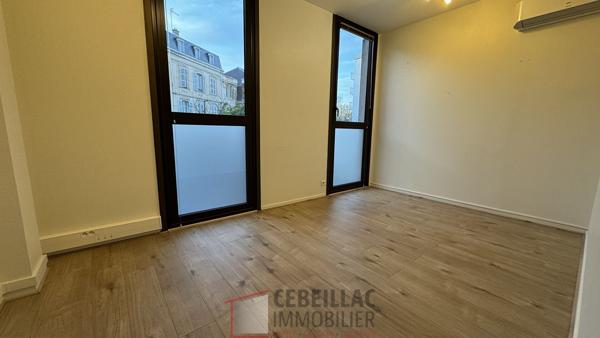 Bureau centre ville de Vichy 140m2 avec parking