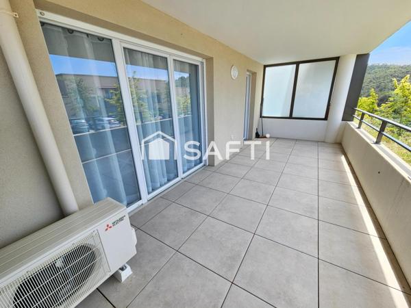 Appartement moderne et confortable avec spacieuse terrasse, garage et cave