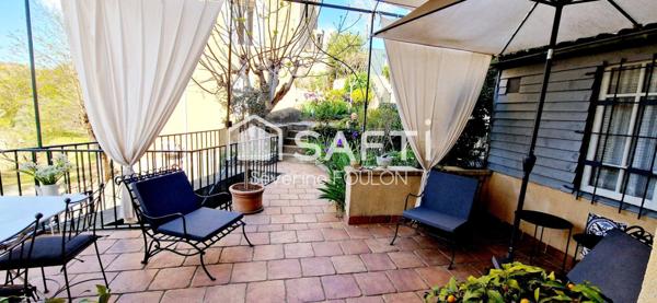 Dans maison, charmant appartement de 55 m² à Apt avec jardin, 2 garages et 1 cave – proche centre-ville