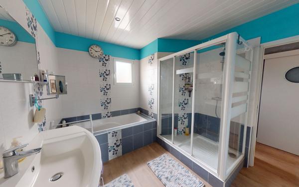 Maison à vendre    5 pièces •  Querqueville