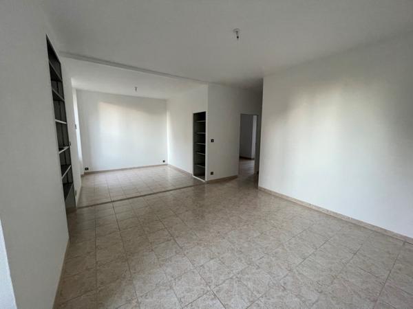 Rez de jardin 3 pièce(s) 2 chambre(s) 70 m²