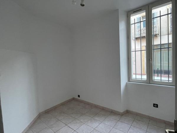 Rez de jardin 3 pièce(s) 2 chambre(s) 70 m²