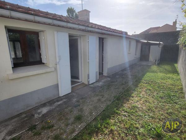 Location maison Sainte Pazanne : 800 € - AJP Immobilier Sainte-Pazanne