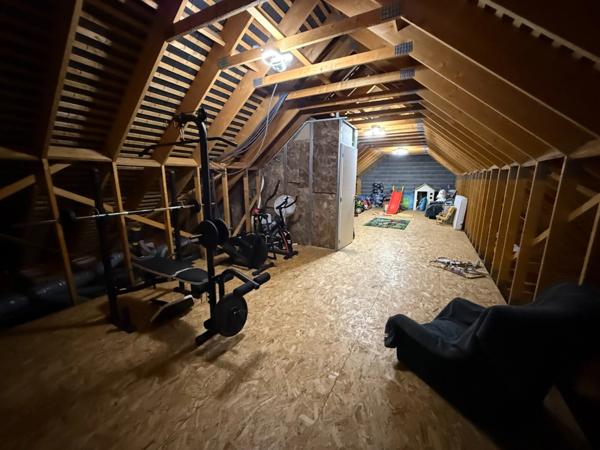 Superbe villa de plain pied avec combles aménageables