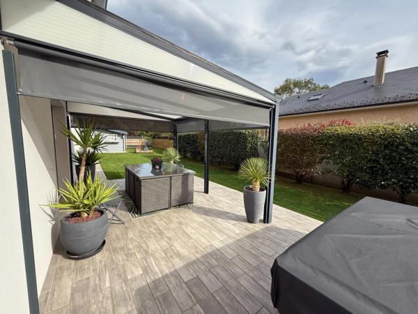 Superbe villa de plain pied avec combles aménageables