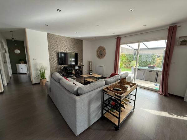 Superbe villa de plain pied avec combles aménageables