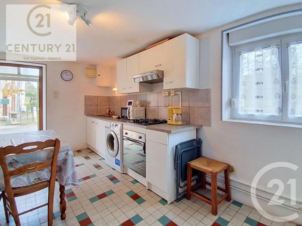 Maison à vendre  4 pièces - 99 m 2   FOUGEROLLES  - 70